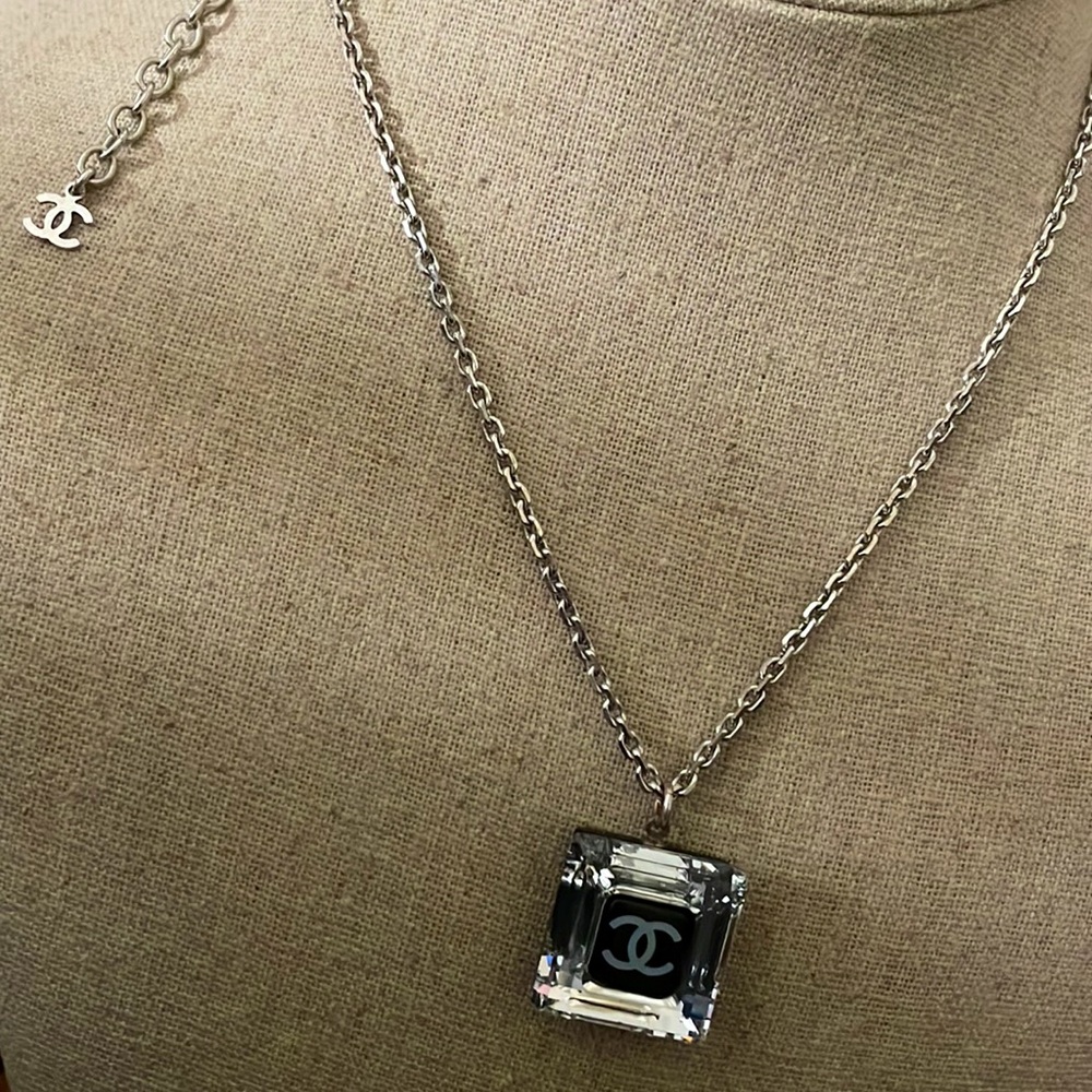 CHANEL CC Y2K Authentic necklace - Picture 7 of 8